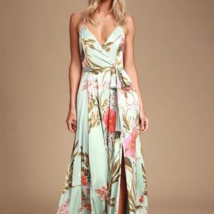 Lulu’s Maxi Dress Size S